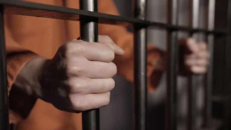 5 Things to Ask a Criminal Defense Attorney Before Hiring Them